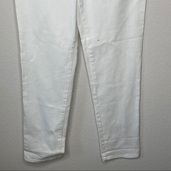 Gloria Vanderbilt Amanda White Jeans - Picture 8 of 10
